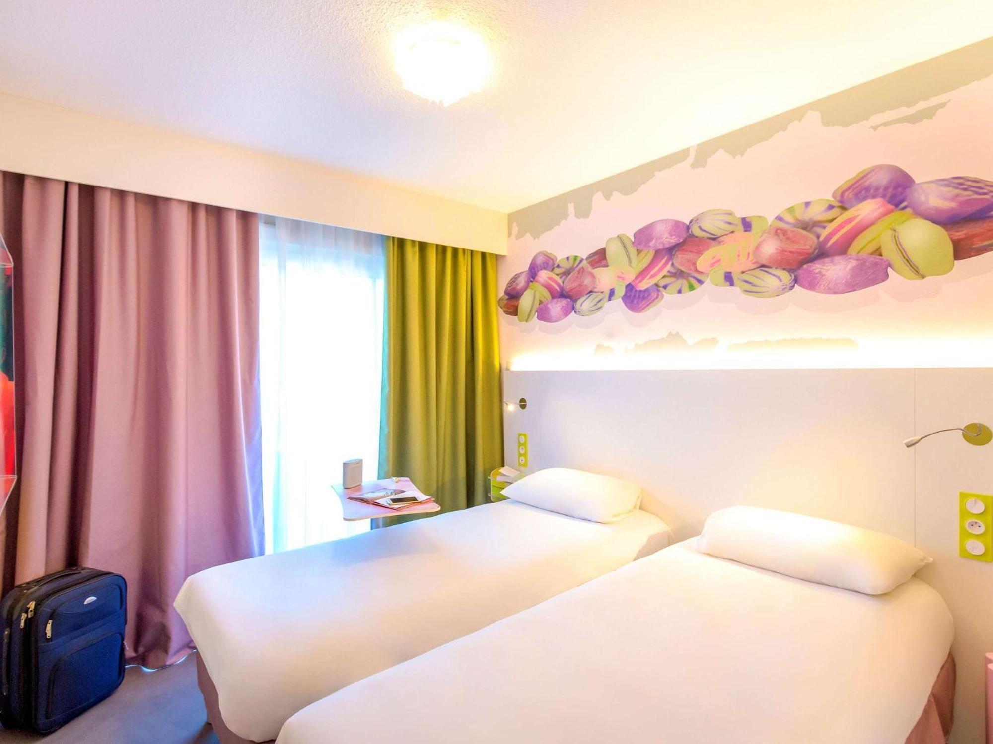 Отель Ibis Styles Frejus St Raphael Экстерьер фото