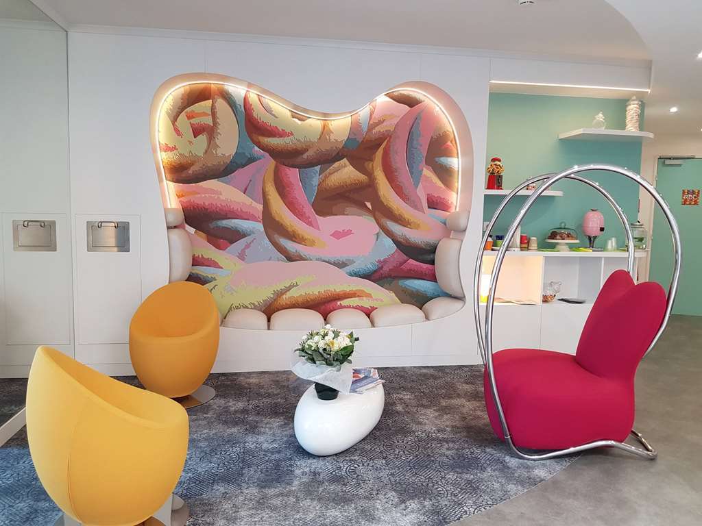 Отель Ibis Styles Frejus St Raphael Экстерьер фото